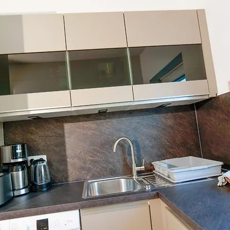 Big 3 Bedrooms At Ground Floor