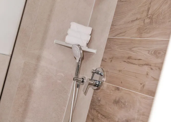 Big 3 Bedrooms At Ground Floor * Ανόβερο