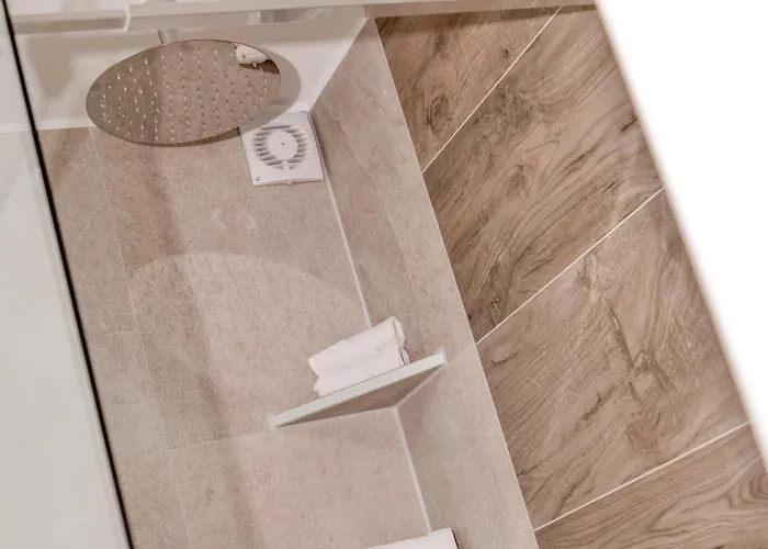 Big 3 Bedrooms At Ground Floor