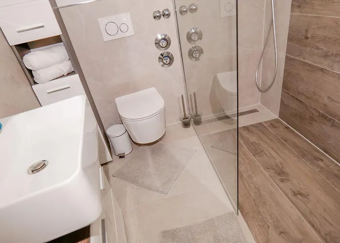 Big 3 Bedrooms At Ground Floor Διαμέρισμα