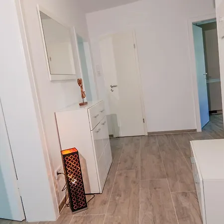 Big 3 Bedrooms At Ground Floor Appartement Hanovre