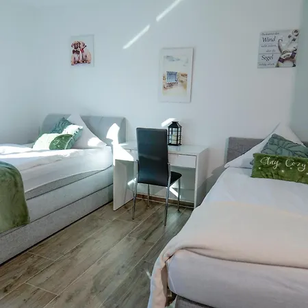 Appartement Big 3 Bedrooms At Ground Floor *
